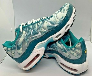 air max plus palm pack
