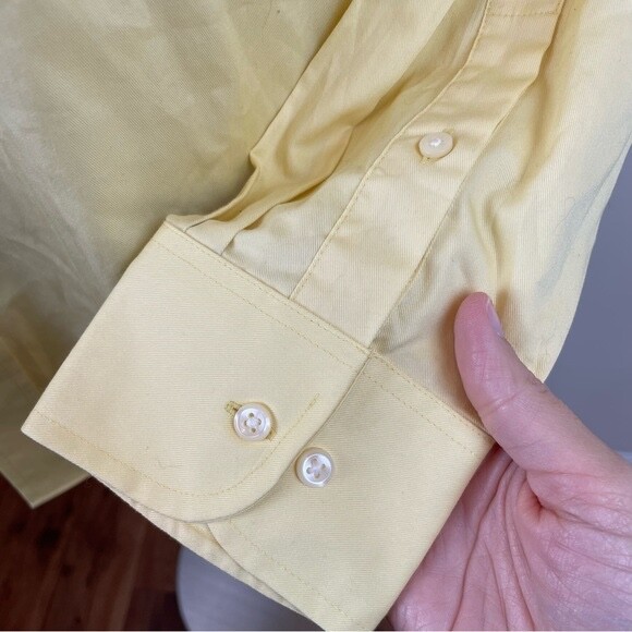 Izod Solid Yellow Long Sleeve Collared Button Dow… - image 5
