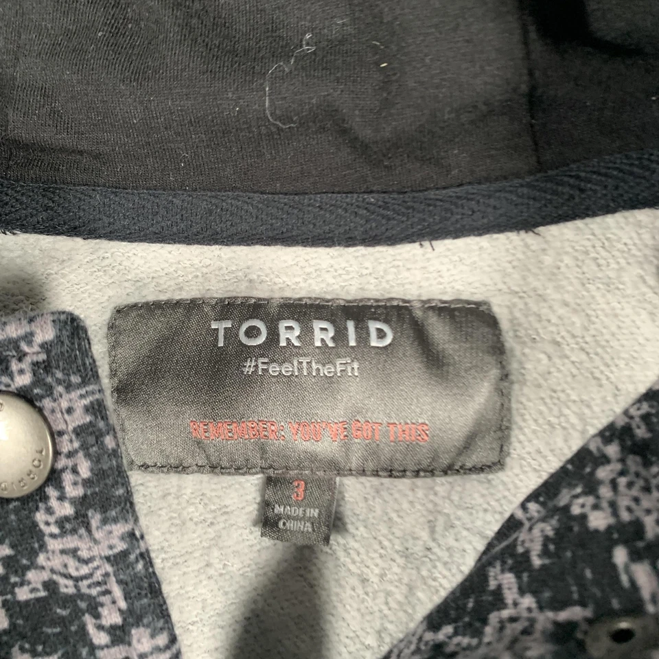 Chaqueta Torrid Para Mujer 3X Negra Gris Pata de Gallo Con Capucha Bombardero Universitario Frente a Presión Foto 4 de 4