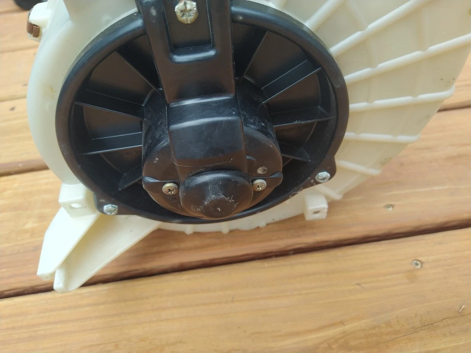 Двигатель вентилятора отопителя переменного тока 1993-1997 HONDA DEL SOL HVAC OEM - Изображение 2 из 4