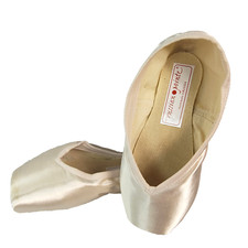 Russian Pointe Rubin Pointe Shoes Sz 34 W4 V2 - Flex Soft V-Cut Discontinued