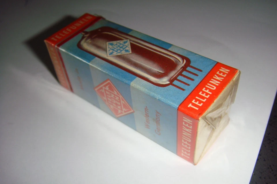 EAF 801 TELEFUNKEN    CELLER   NOS METRIX U61B - Photo 2/4