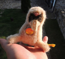 Steiff Plush Wally Walrus ID Button 1980s Vintage-blue eyes