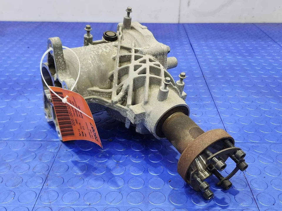 Volvo V60 V70 V80 S60 XC60 Caja de transferencia Conjunto Engranaje angular OEM 360126718 Foto 2 de 4