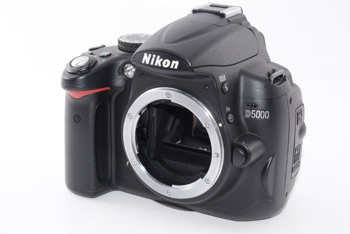 Exc+5/3077shots]Nikon D5000 Digital SLR Camera Body From JAPAN