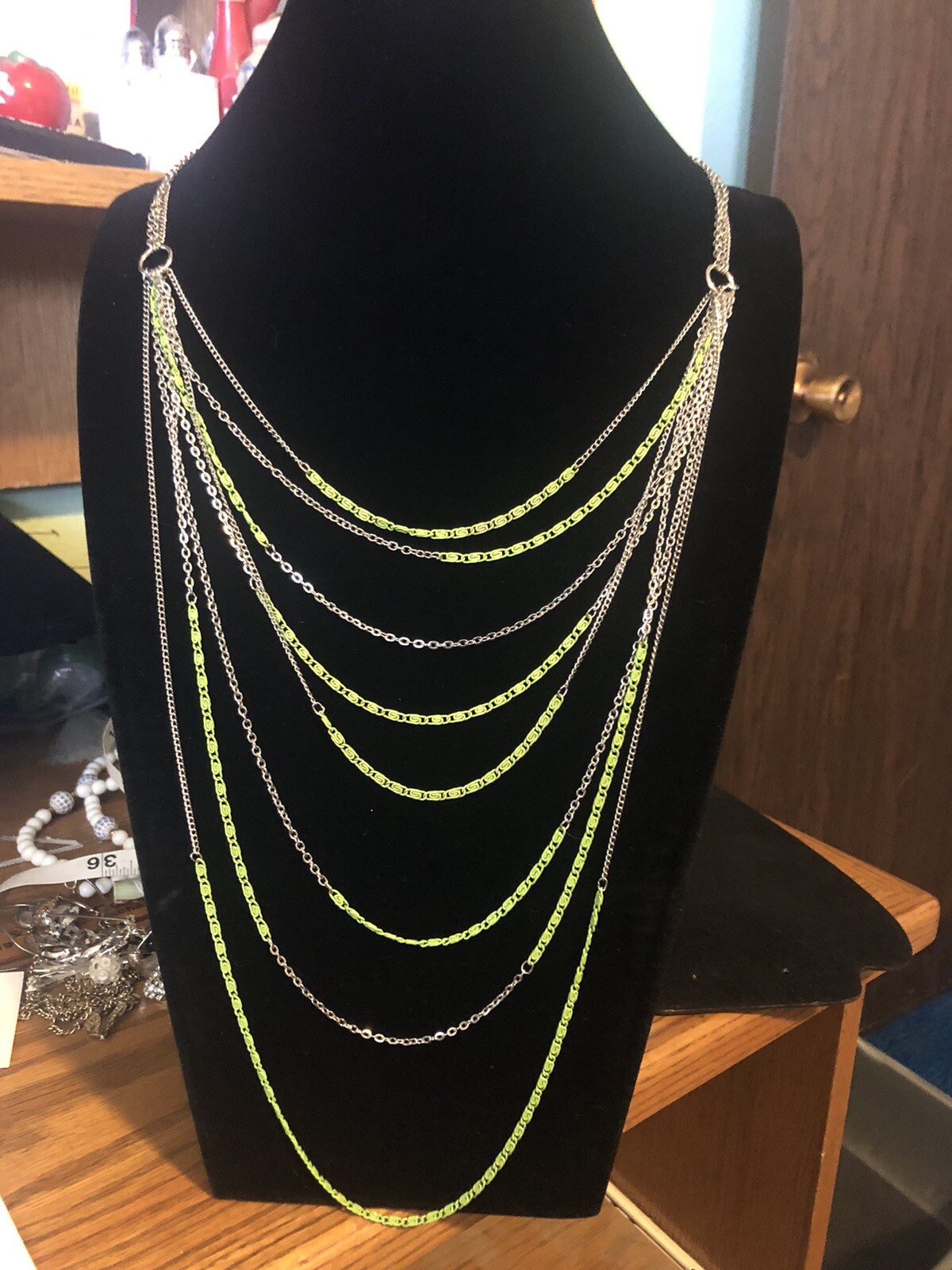 19-inch Landver multi-chain silver-plated green necklace