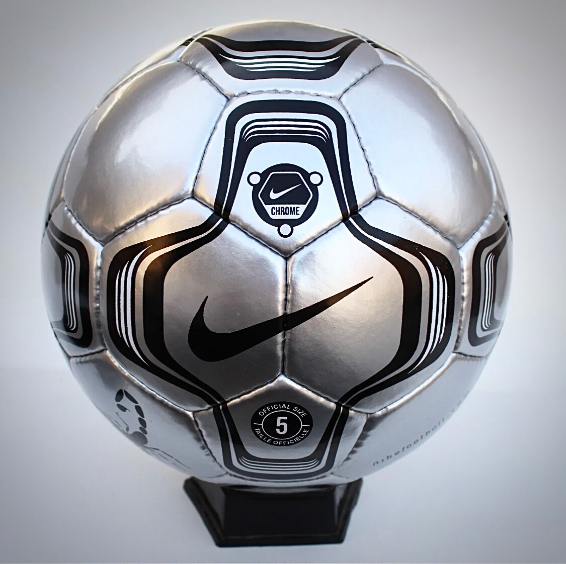 Nike Chrome Scorpion || Official Match Football | Ultra Rear Nike