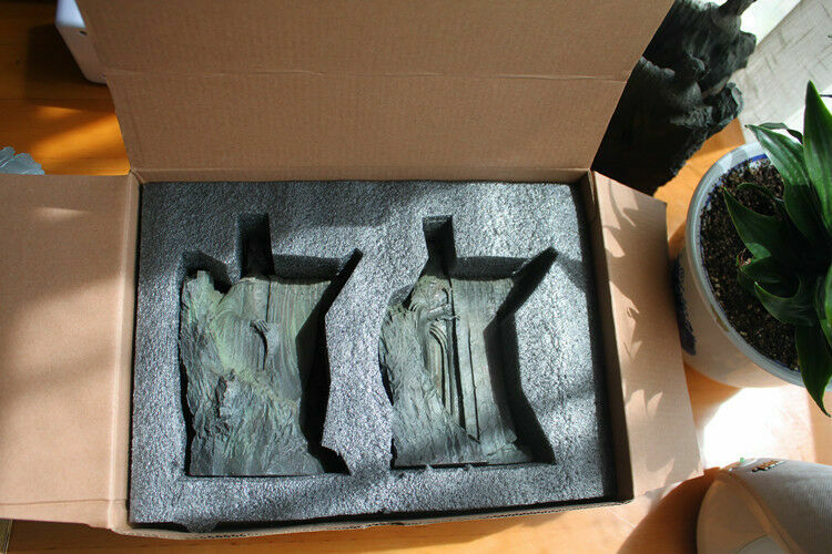 2Pcs Lord Of The Rings Gate of Gondor Argonath 9.8