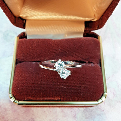 Vtg Twin Cubic Zirconia Ring, 925 Silver Setting, Size 6 1/2, w Ring Box CZ