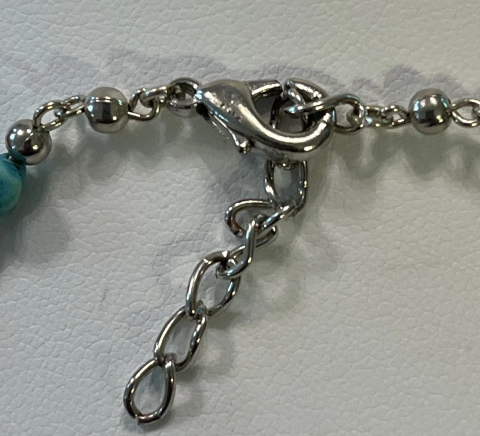 Pulseira estilo sudoeste contas turquesa, vermelha e preta tom prata 8” + 1” Ext - Imagem 3 de 3