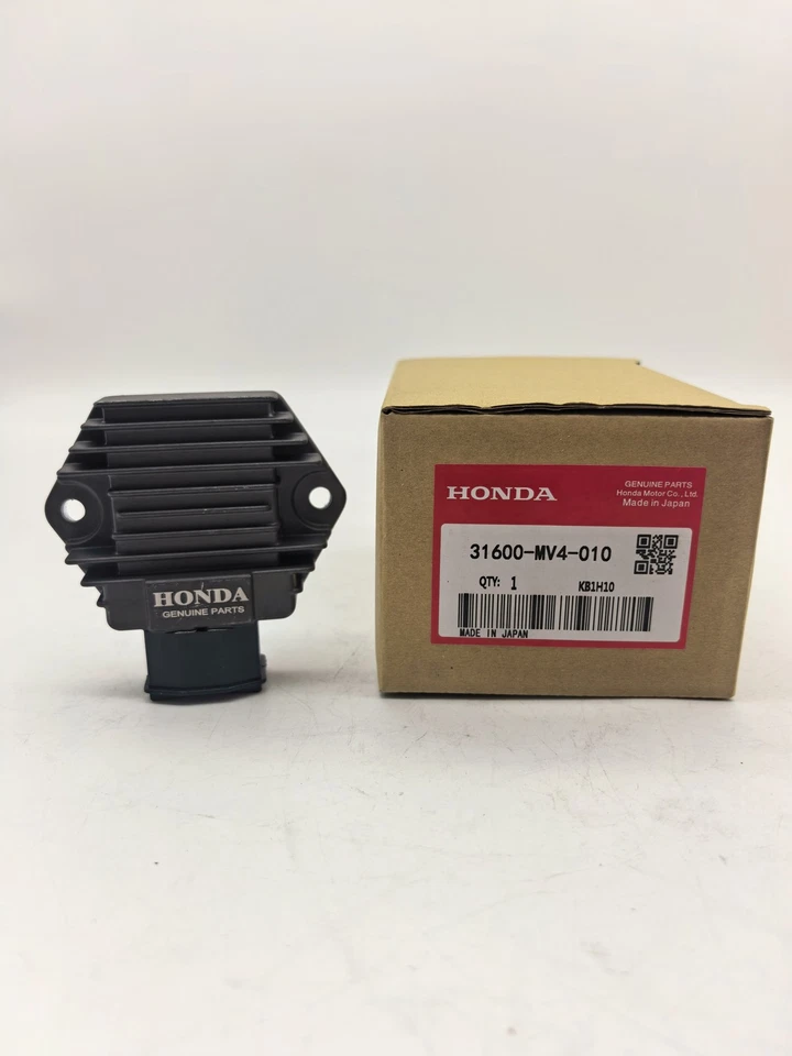 Nuevo 31600-MV4-010 Honda VT750 CBR600 CBR900RR Regulador Rectificador 5 Pines Foto 2 de 4