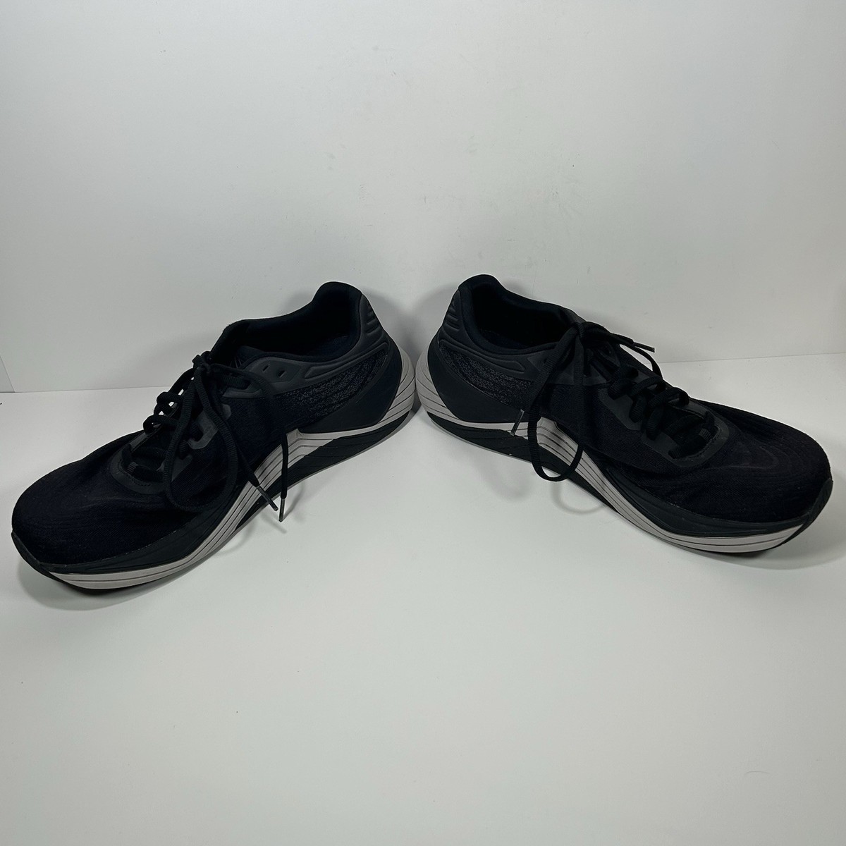 Topo Athletic Ultrafly 5 Shoes Mens 10.5 Black Charcoal  display picture 2