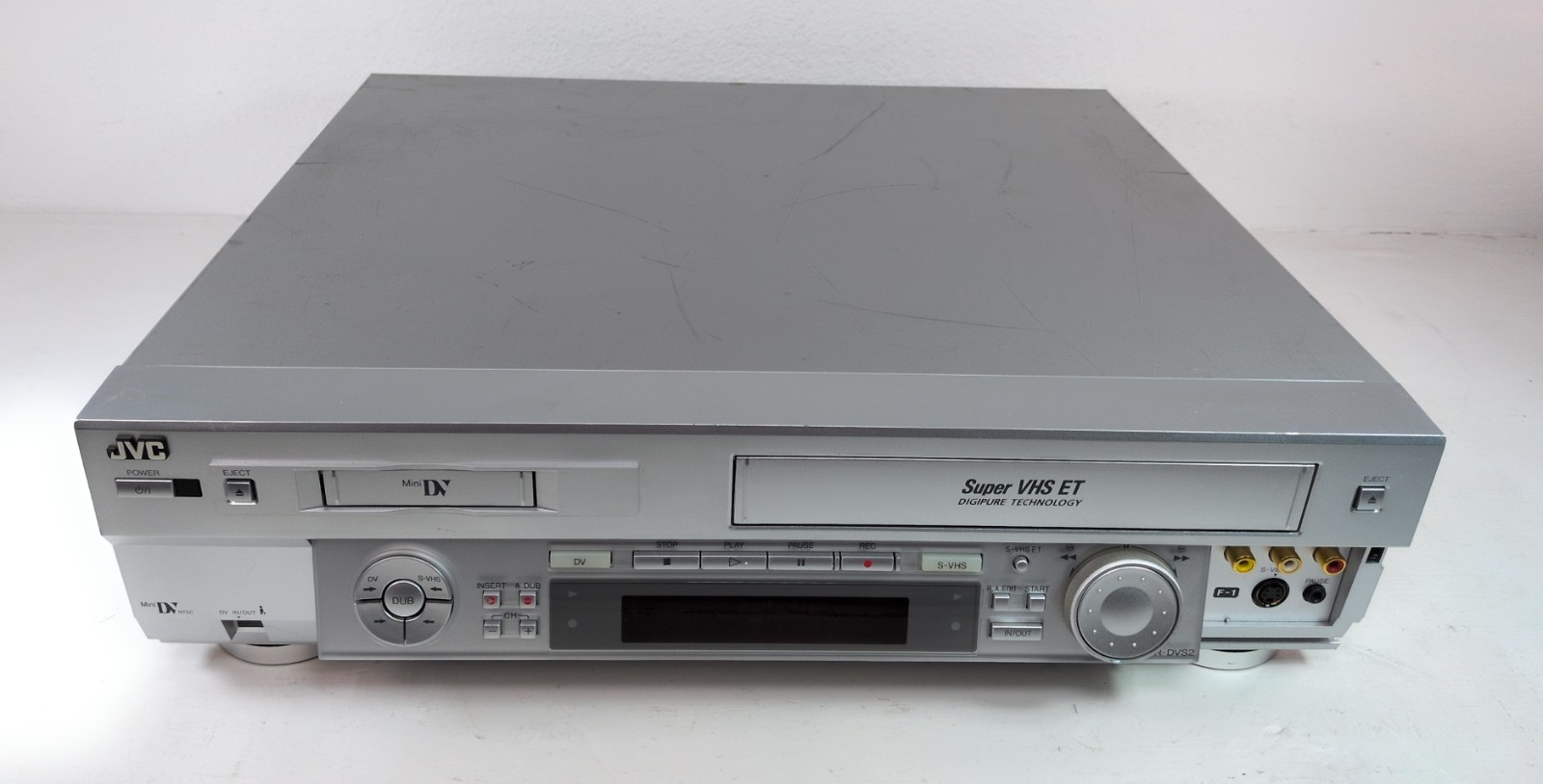 Hi-fi Vcr - *minidv Eats Tapes*