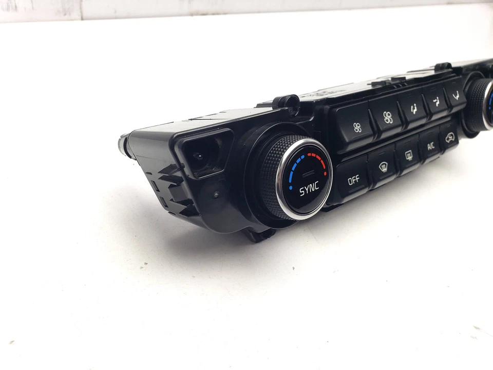 KIA SPORTAGE MK4 2017 AC CLIMATE HEATER CONTROL SWITCH PANEL 97250-F1700 - Image 4 of 4