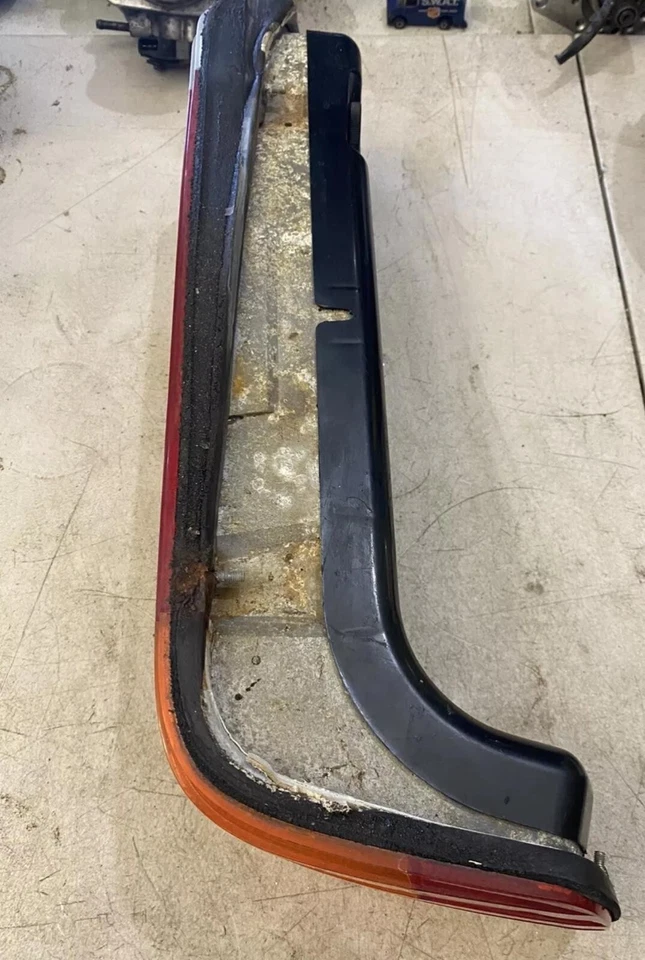 Luz trasera derecha Mercedes Benz 450SL 380SL 560SL 1972-89 OEM buen estado Foto 2 de 4