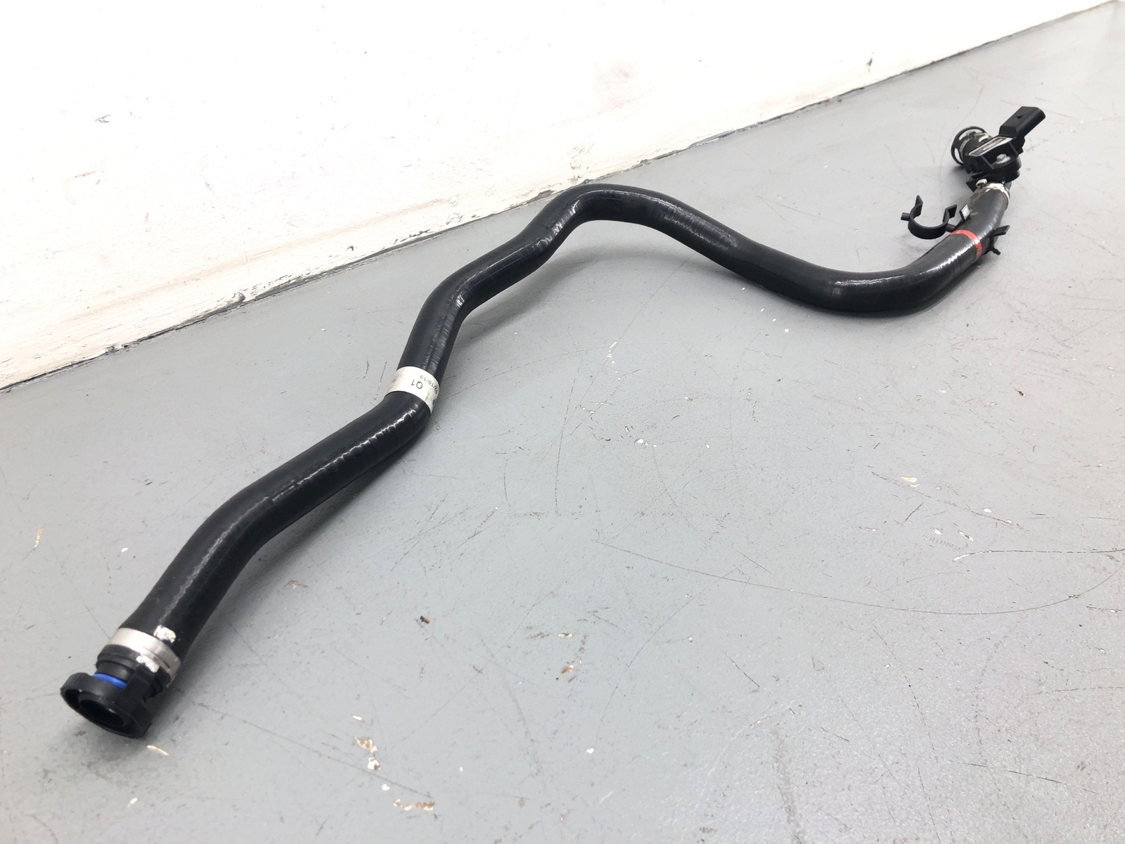 2020-2023 MCLAREN GT AIR INTAKE MISC HOSE PIPE LINE W/SENSOR 22FA032GP OEM 2021
