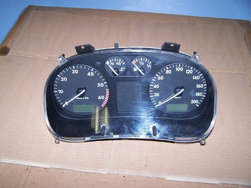 Tacho Kombiinstrument VW Polo 6N Bj.99 1,6l AEE 6N0919860T