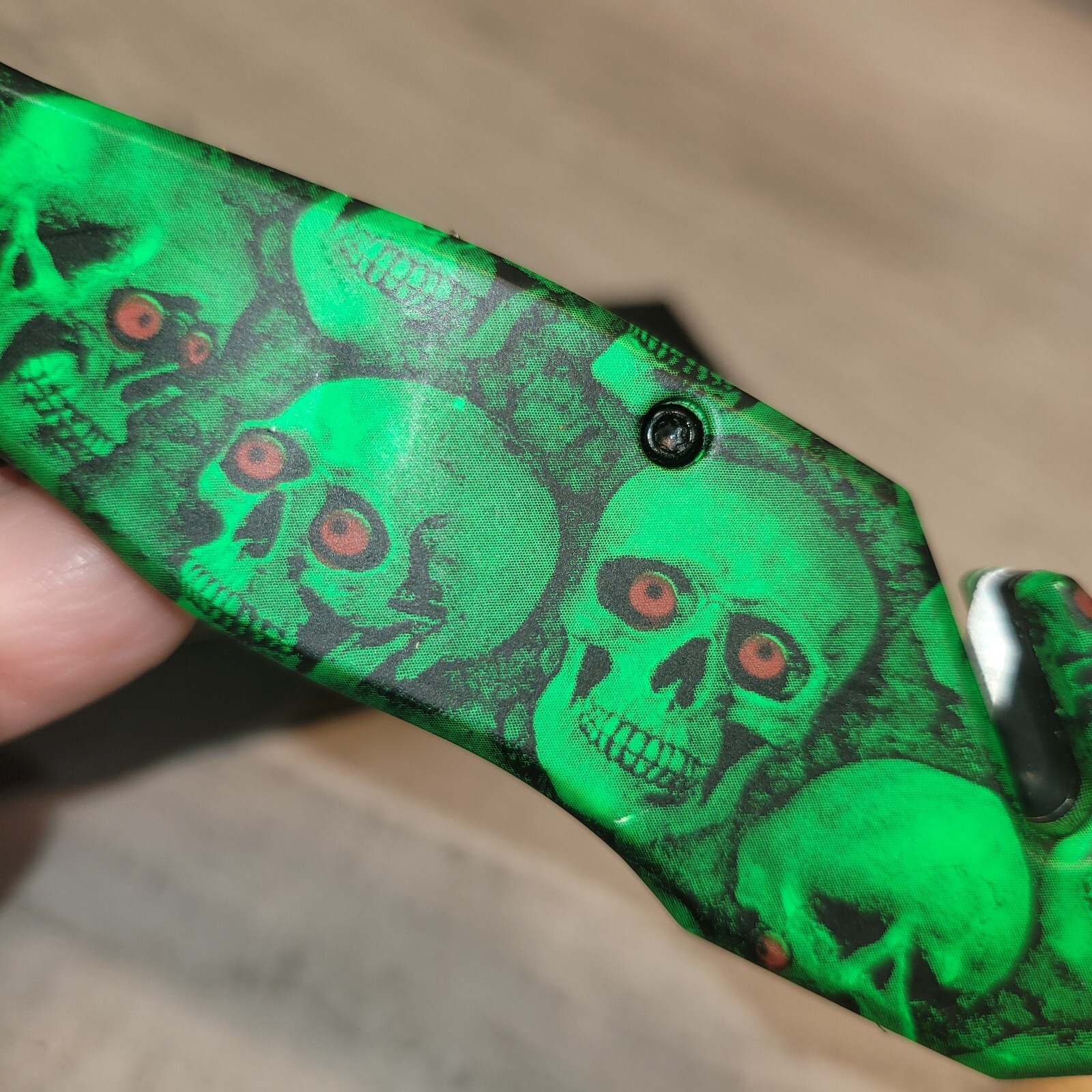 ElitEdge Tactical Folding Pocket Knife 3" Green Skulls Red Eyes NEW 10-A89GNSC