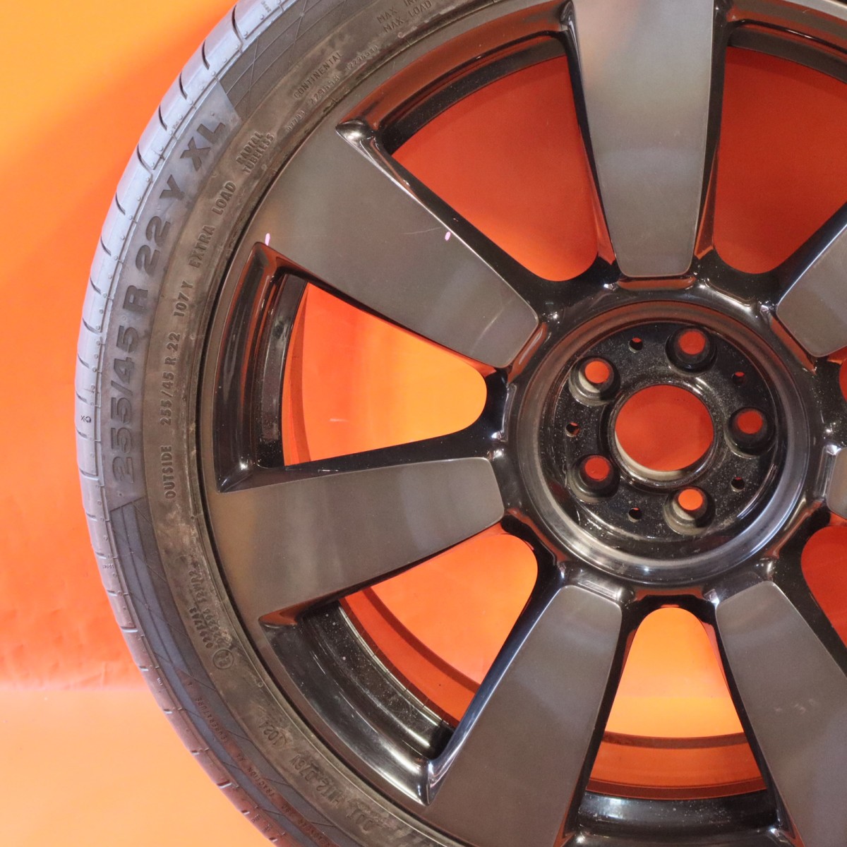 Rolls-Royce Cullinan 2019-2021 Front Wheel P/N 6882835