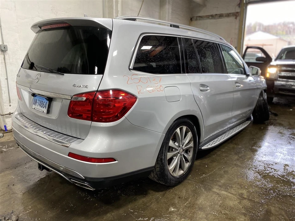 Puerta guantera 2013 GL450 1393801 Foto 4 de 4