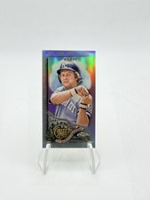 2022 Topps Allen & Ginter George Brett #17 Mini Refractor Kansas City Royals HOF
