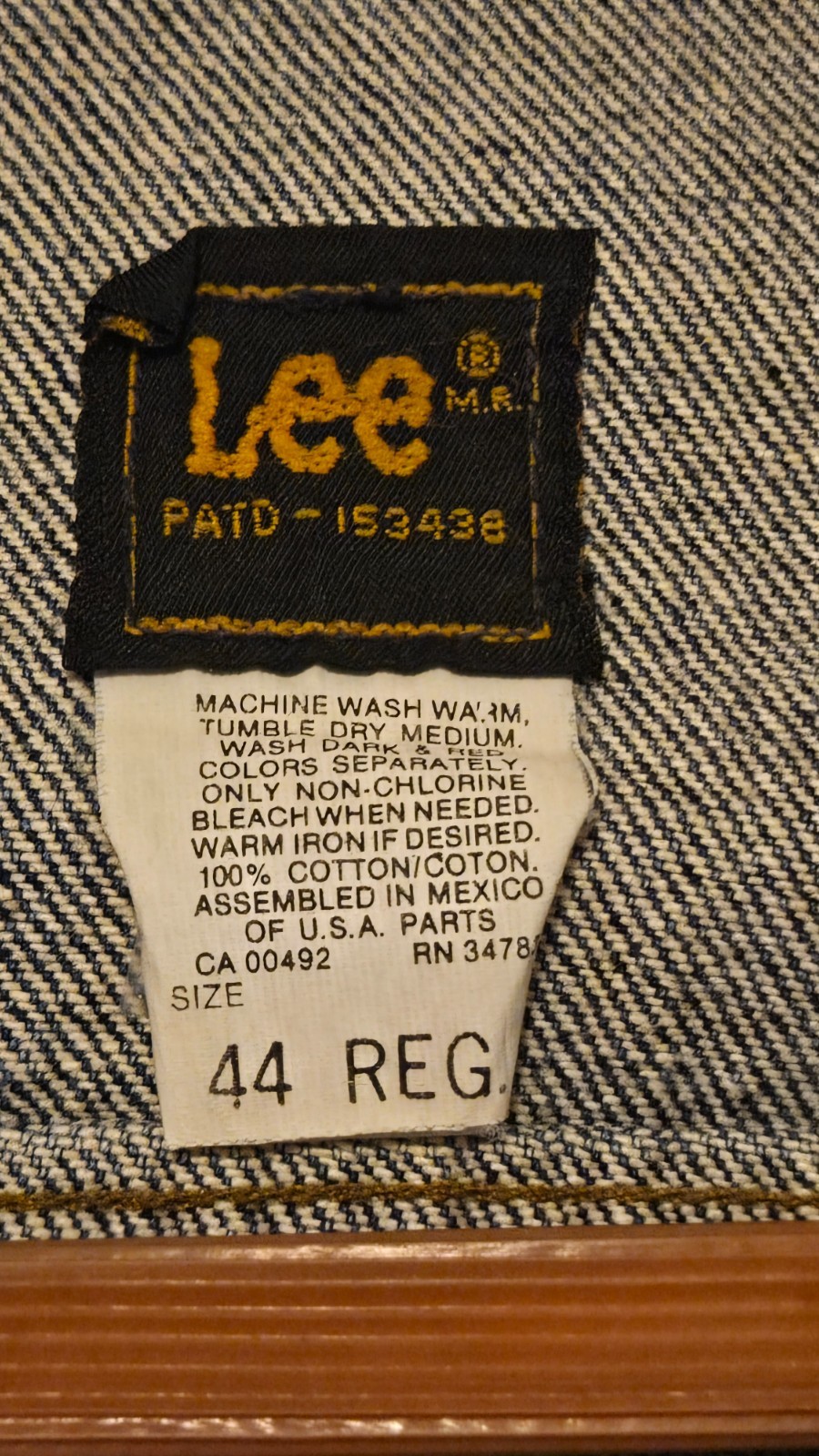 Vintage Lee Hard Rock Cafe Blue Jean Jacket Men's 44R  NWOT thumbnail 3