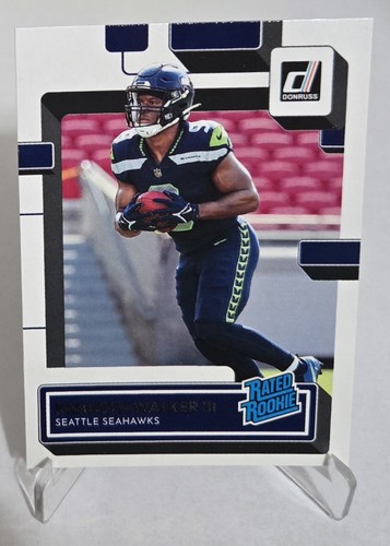 Kenneth Walker III #318 2022 Panini Donruss card