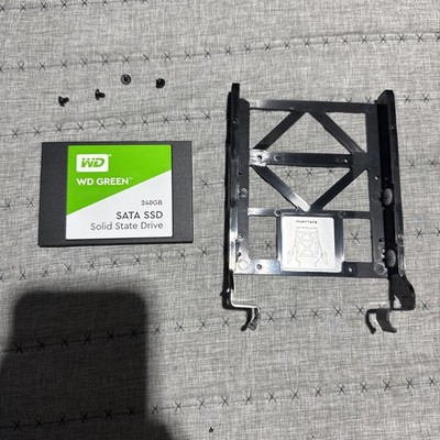 Western Digital WD Green 240GB PC Solid State Drive (WDS240G2G0A)