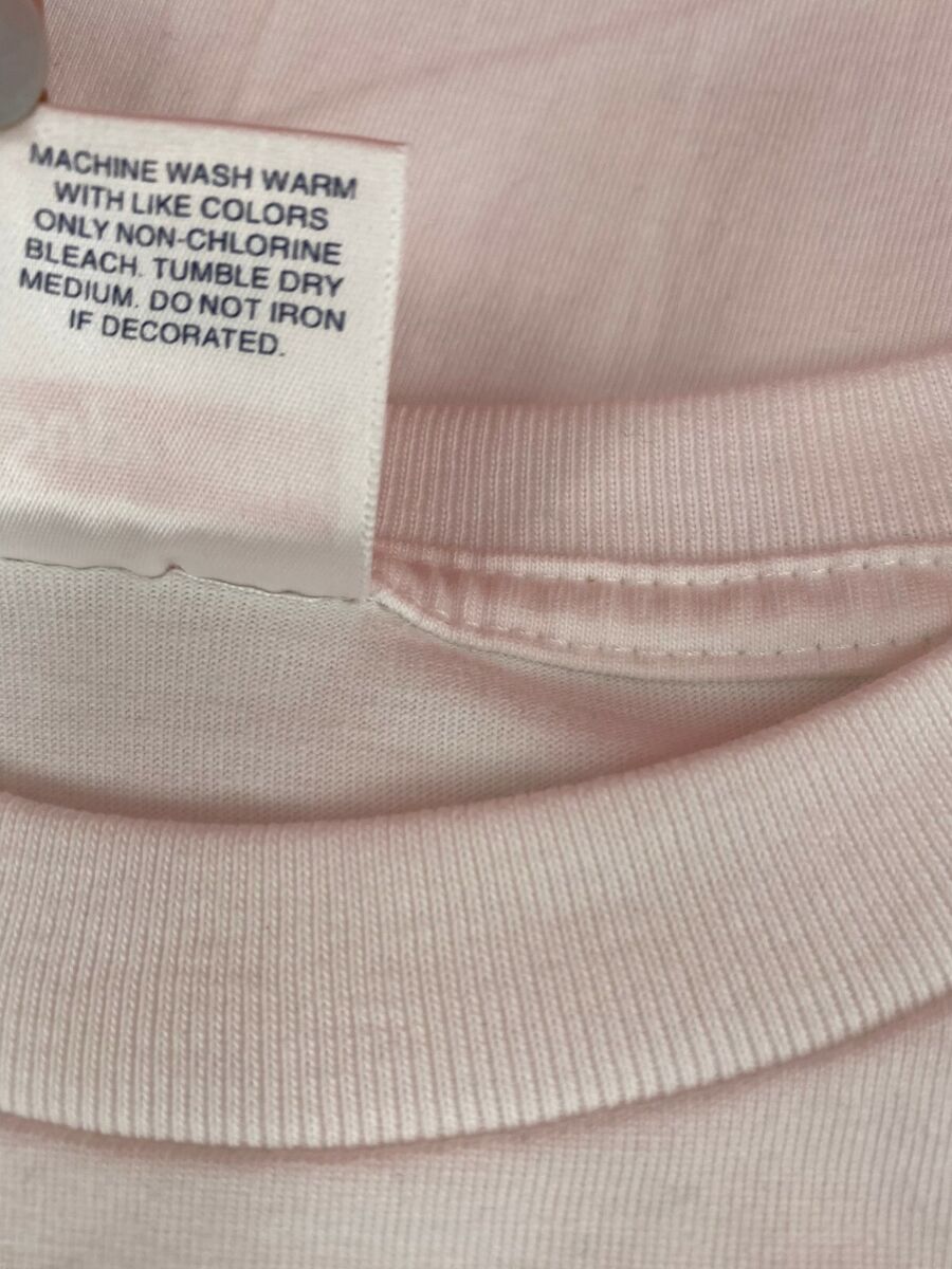 Supreme x Gucci 100% Authentic RARE Box Logo White Supreme x Gucci 100% Authentic RARE Box Logo White
