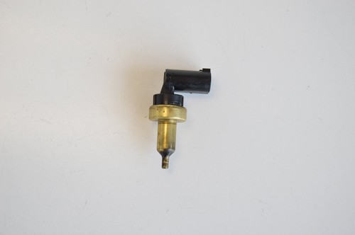 Mercedes C250d W205 2015 RHD Kühlmitteltemperatursensor A0999053700 2017349