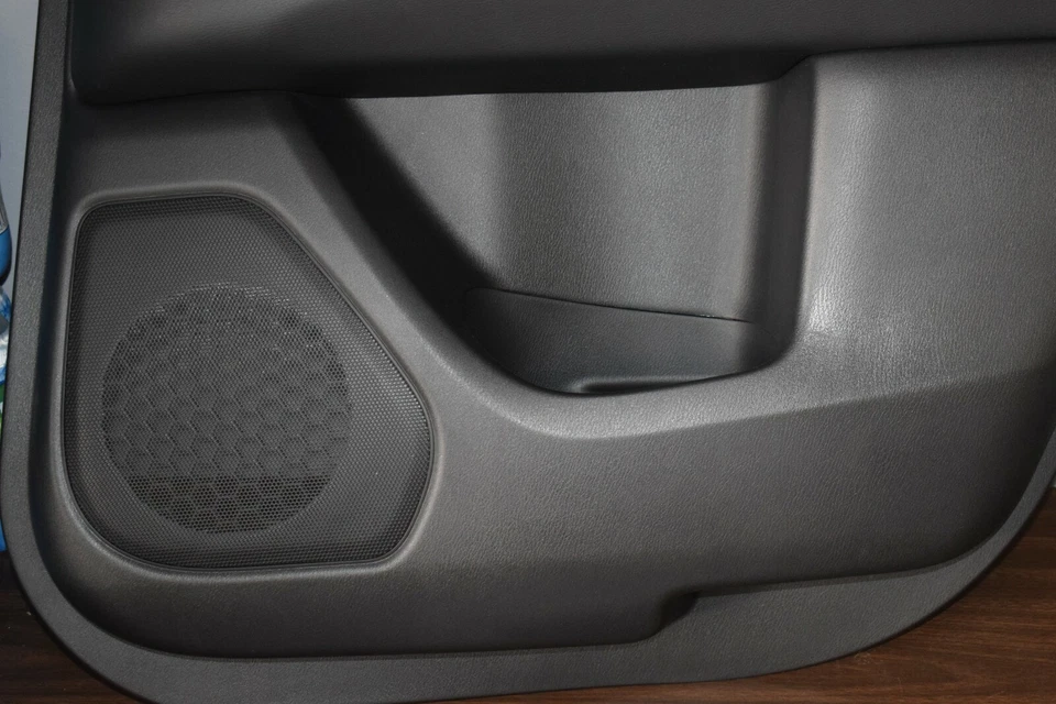 Nissan Pathfinder 2014-2020 acabado R. módulo de ajuste puerta derecha, trasero 829A0-9PR1A Foto 3 de 4