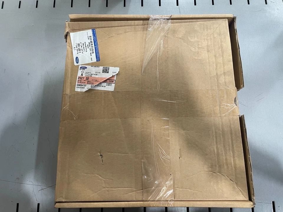 Ford FLYWHEEL ASSY (C-Max, Focus, Kuga, Mondeo & S-Max - 2527432 - AV61-6477-BF - Image 2 of 4