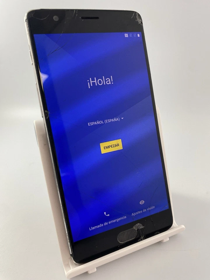 OnePlus 3 Graphite Unlocked Dual SIM 64GB 5.5" 16MP Android Smartphone Cracked - Image 3 of 4