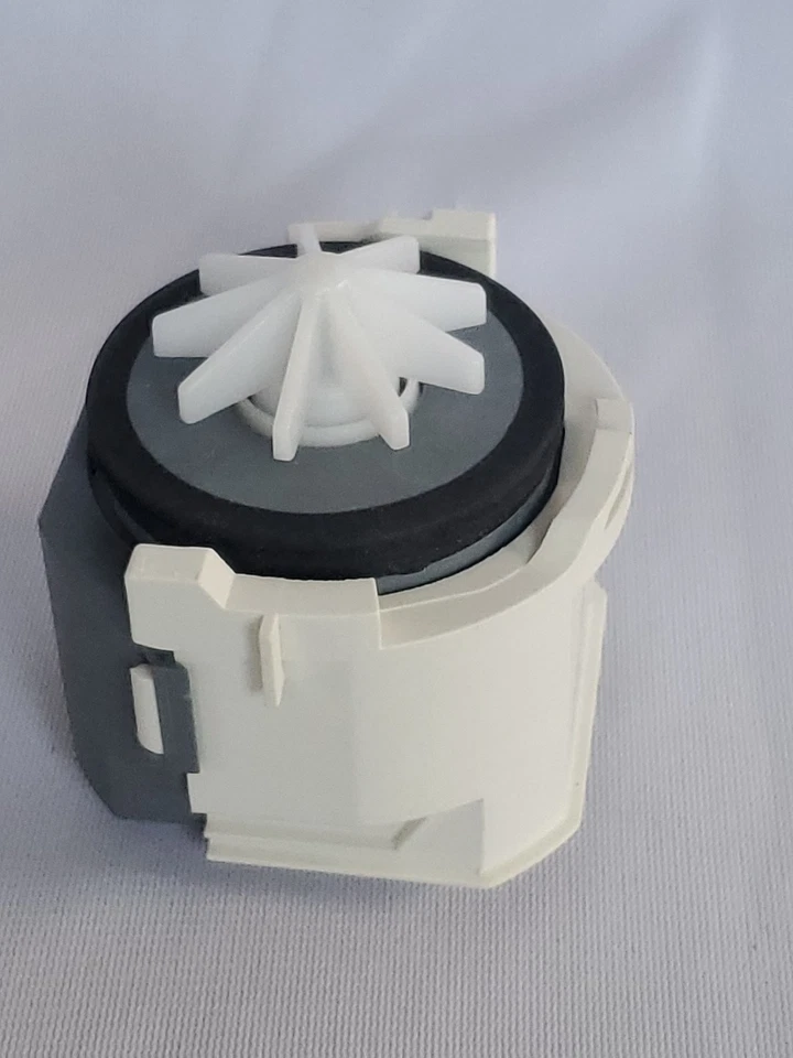 Siemens SN45M200SK/14 Dishwasher Drain Pump Open Box/New - Image 3 of 4