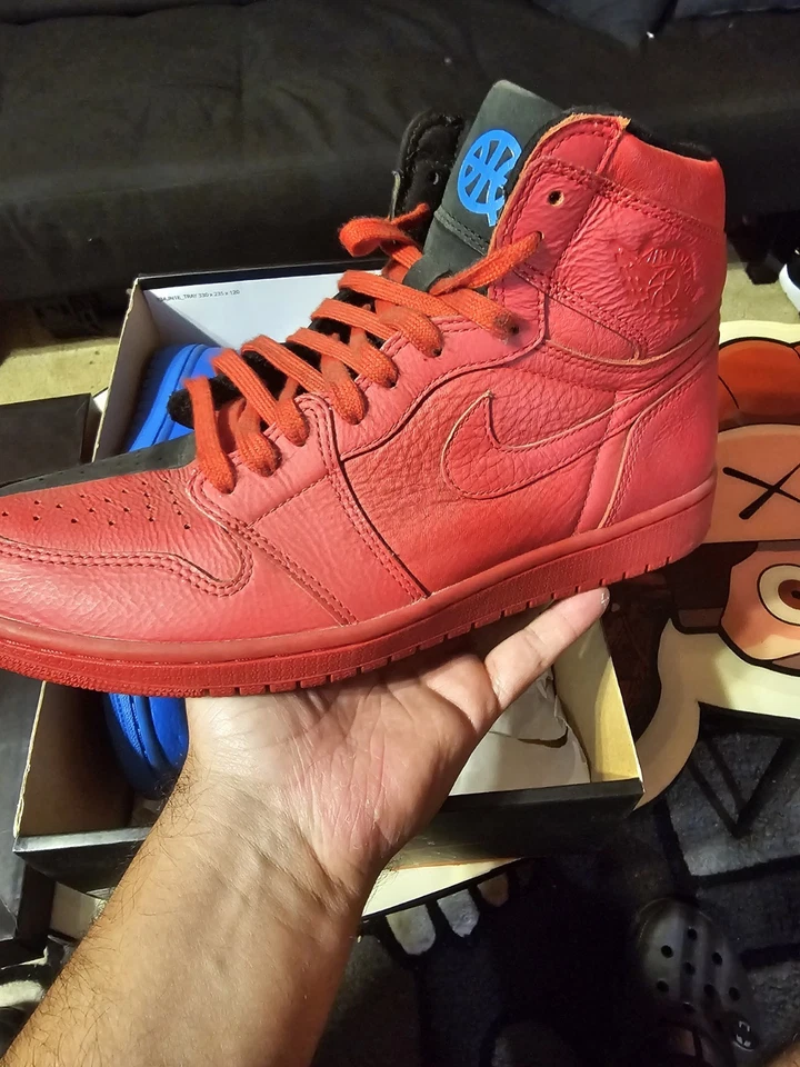 Jordan 1 Retro Alto Quai 54 Amigos y Familia talla 10.5 Foto 4 de 4