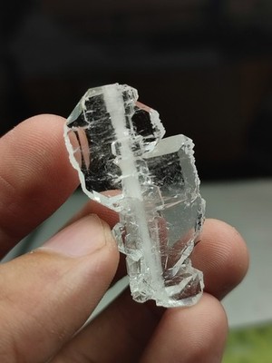 Faden Quartz Crystal Having Good Luster & Nice Growth.