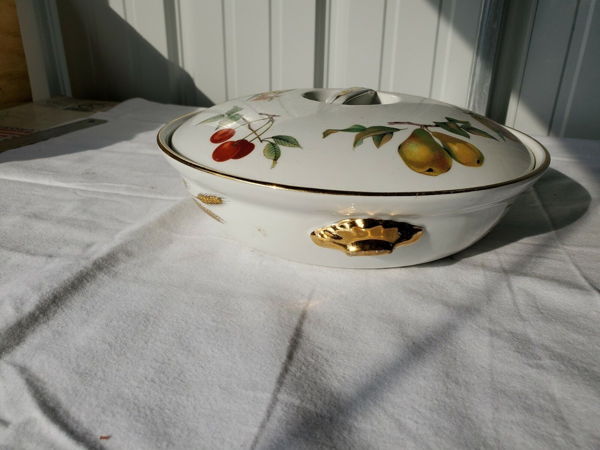 Vintage Royal Worcester Veggie Design Fireproof Covered