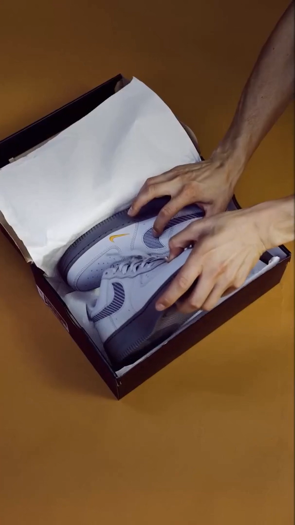 NIKE AIR FORCE 1 '07 LV8 J22 WOLF COOL GREY KUMQUAT (DR0155 NIKE AIR FORCE 1 '07 LV8 J22 WOLF COOL GREY KUMQUAT (DR0155
