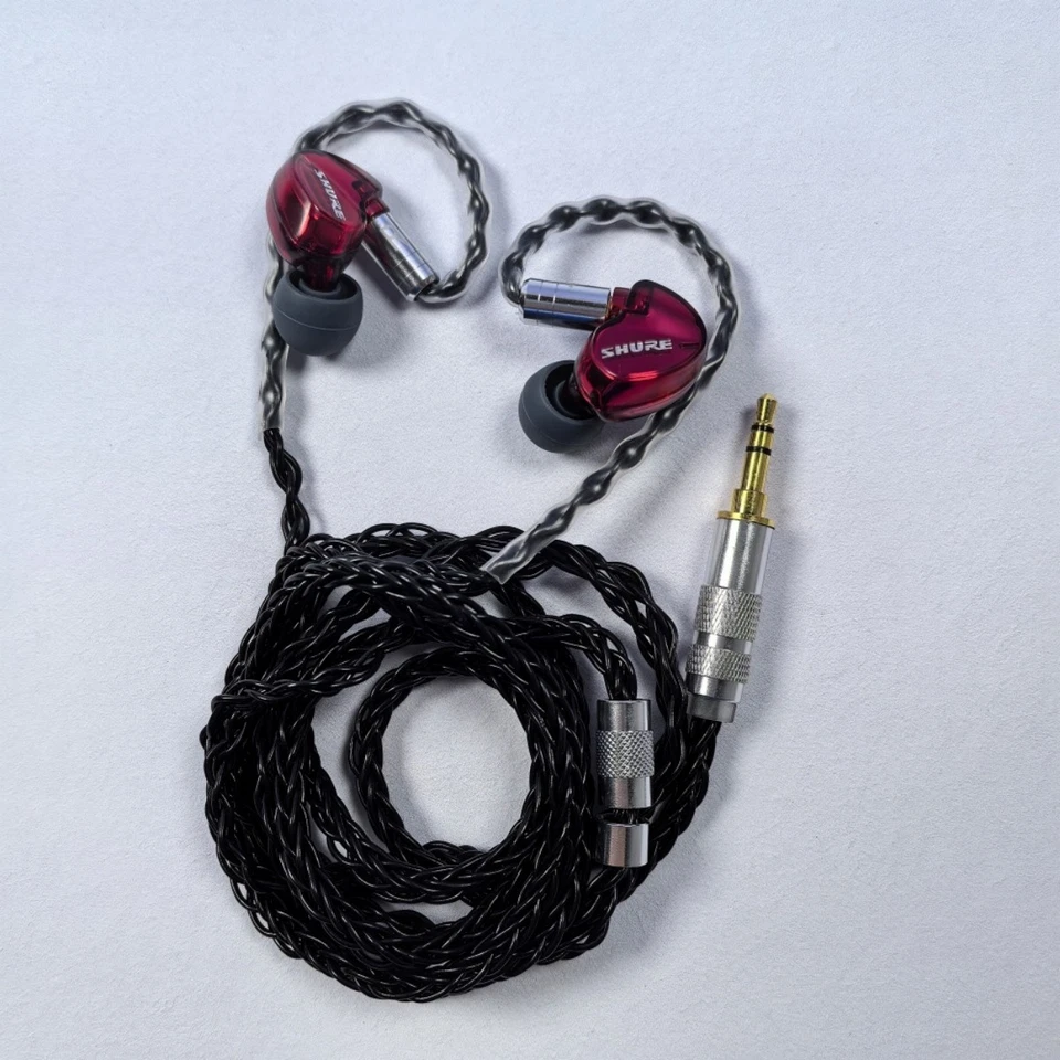 Shure SE535 Professional Sound Isolating Earphones Wired In-Ear Headphones Red - Image 3 of 4