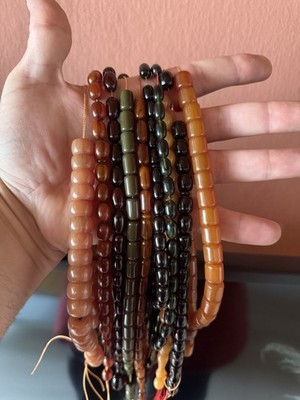 Konvolut Gebetsketten Rosenkranz/Tasbih Kunststoffperlen Farben Quasten