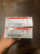 Legend Radiant 885 TRW Receptacle  Tamper Resistant Side And Push Wire 15 A 125v