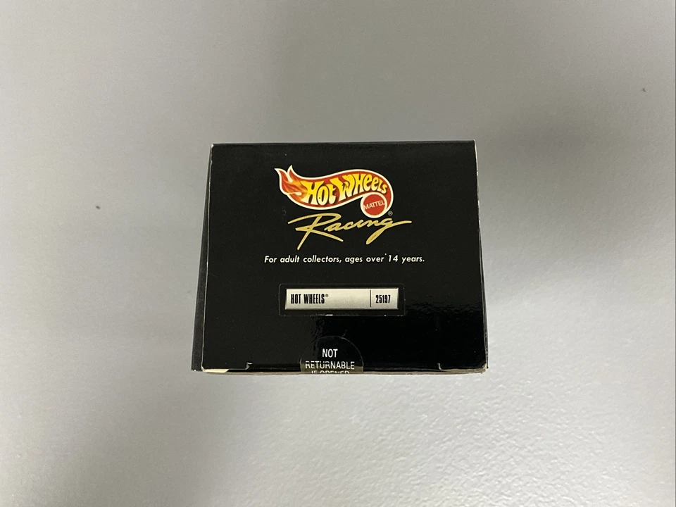 Hot Wheels NASCAR Racing 2 Car Pack #44 Kyle Petty 1:43 and 1:64 Scale 1999 - Image 4 of 4