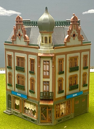 Faller HO Escala 130220 Corner City Bank Completamente Montado | Condition: Used