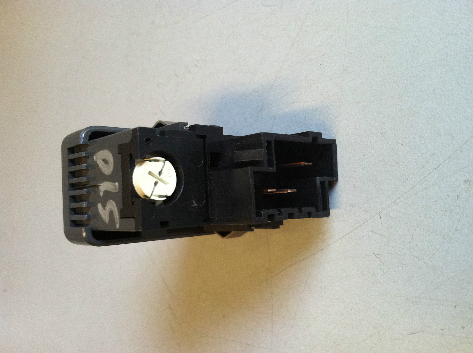 9800 VOLVO S70 REAR WINDSHIELD / DOOR MIRROR DEFROST CONTROL SWITCH BUTTON eBay