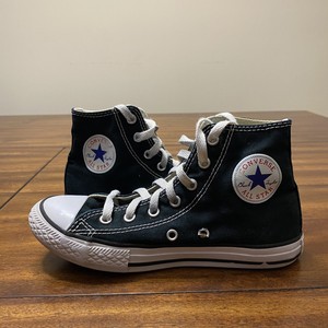 black high top converse size 2