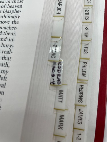 The New Oxford Annotated Bible Hardcover Apocrypha Augmented Third Edition Book - Imagen 10 de 15