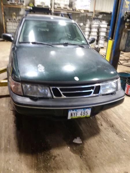 Front Bumper Excluding Talladega Fits 94-97 SAAB 900 1969409 - Image 2 of 4