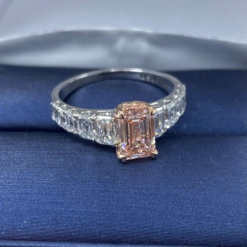 Bague de fiançailles IGI 2,78 ctw fantaisie rose intense taille émeraude en laboratoire diamant cultivé 14 carats - Photo 14 sur 14