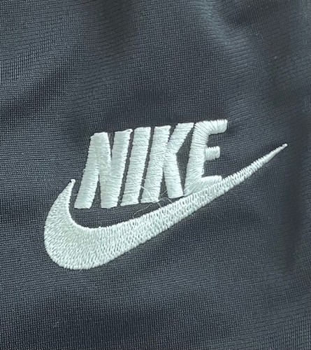 Nike / Jordan Black and White Jacket and Pants set / Size XL kids pre owned - Picture 13 of 15