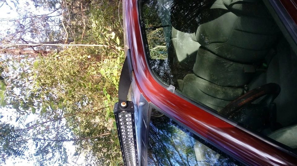 Soporte de montaje de luz LED curvada sobre techo Fit 89-98 Chevy OBS GMC Truck 52 pulgadas Foto 3 de 4